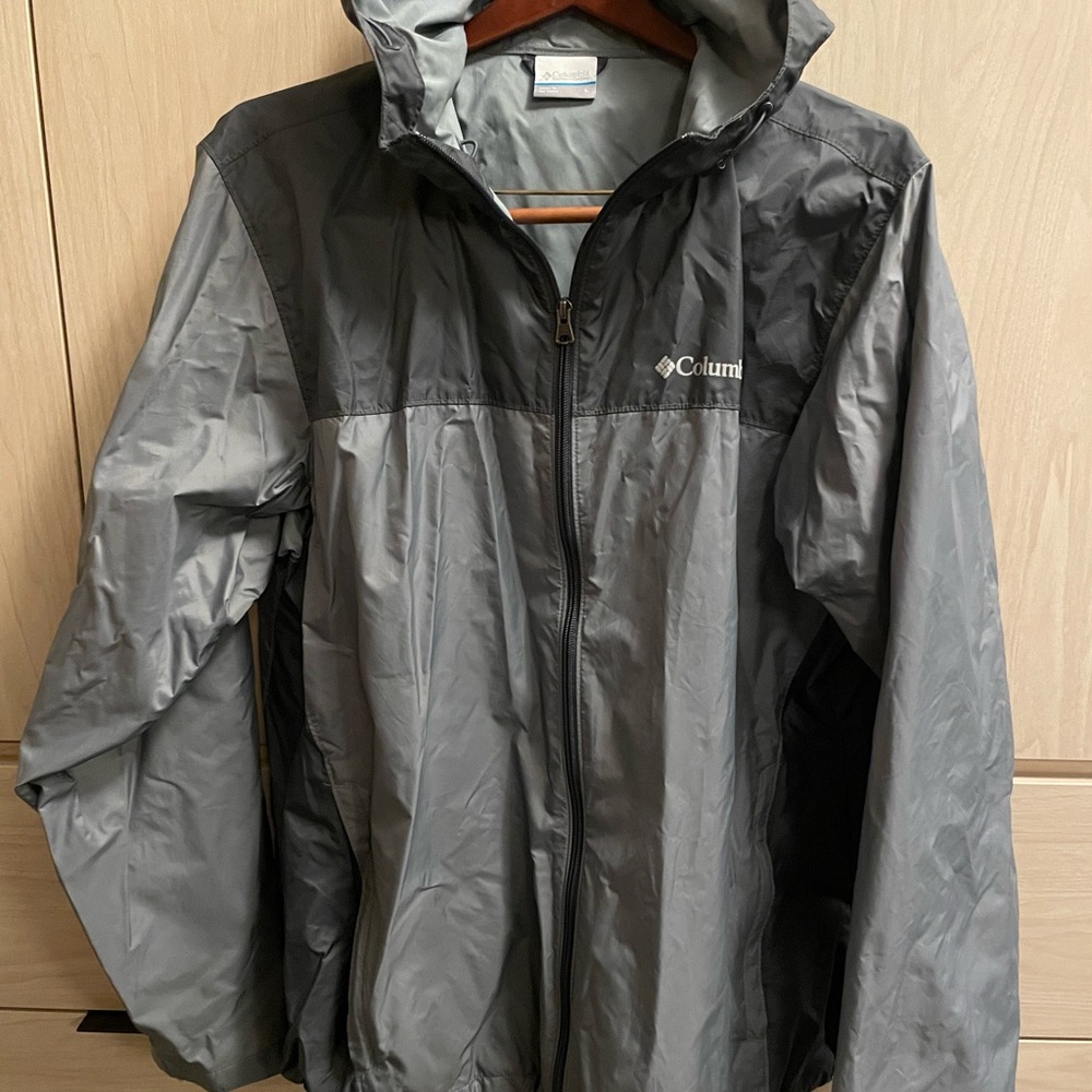 Columbia Gray Windbreaker Lightweight Jacket